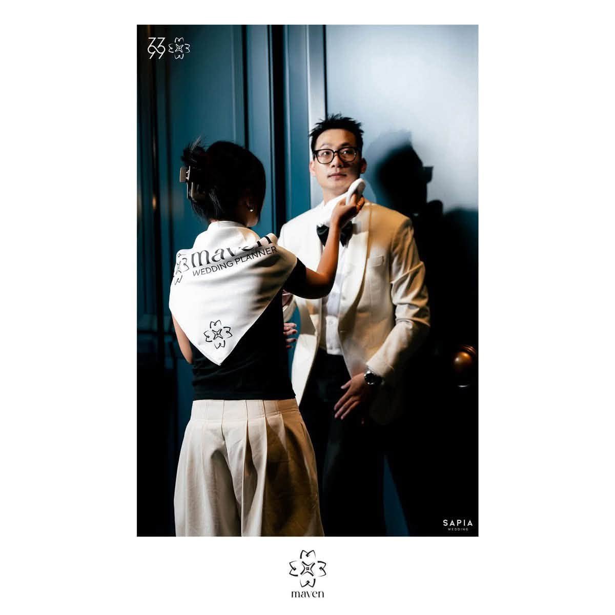 Wedding Planner hỗ trợ chú rể chỉnh trang trước lễ cưới